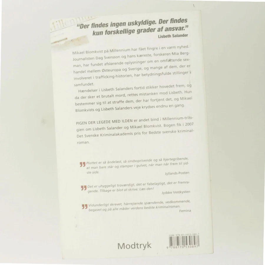 Pigen Der Legede Med Ilden (Millennium, 2. Bind) af Stieg Larsson (Bog)