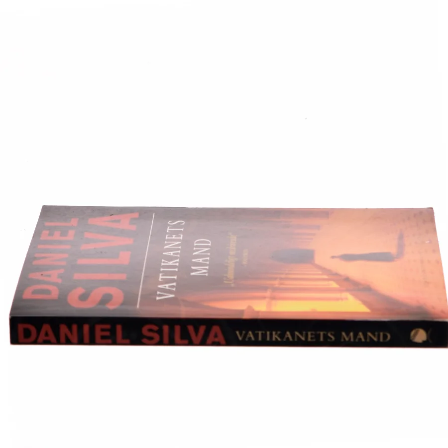 Vatikanets mand af Daniel Silva (Bog)