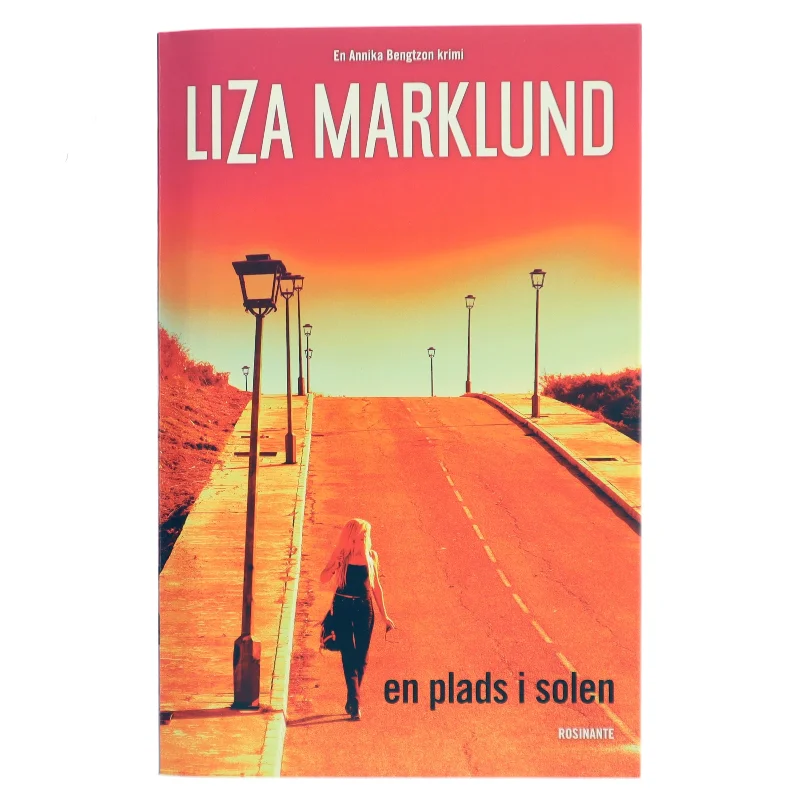 En Plads I Solen af Liza Marklund (Bog)