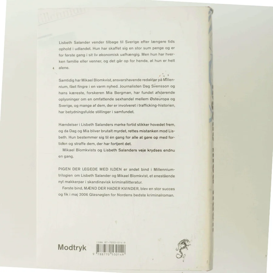 Pigen Der Legede Med Ilden af Larsson, Stieg (Bog)