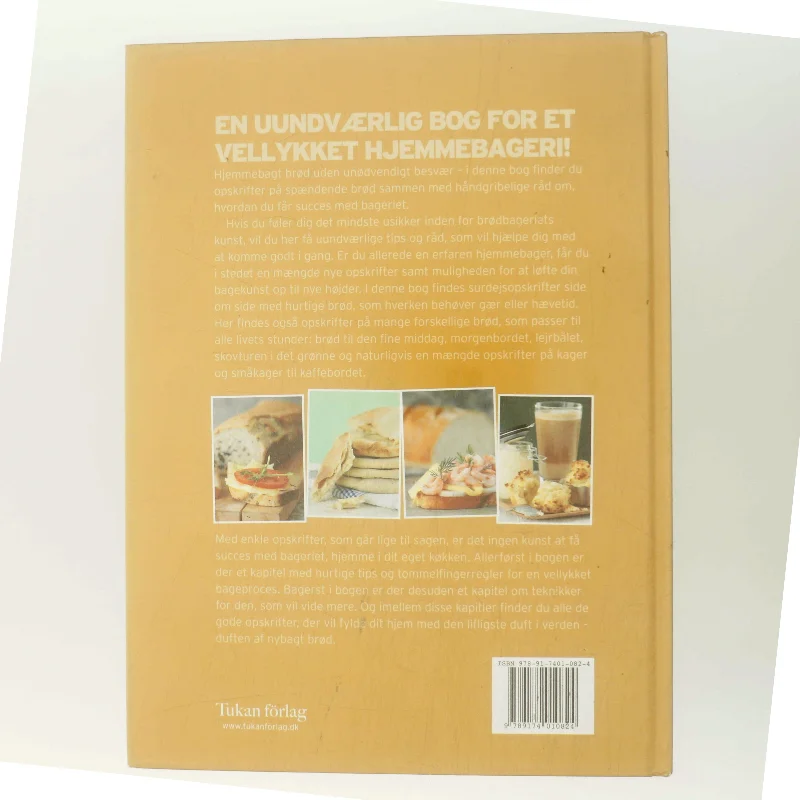 Brød : hjemmebagt brød uden besvær : madbrød, lækkerbiskner og småkager af Sara Bang-Melchior (Bog)