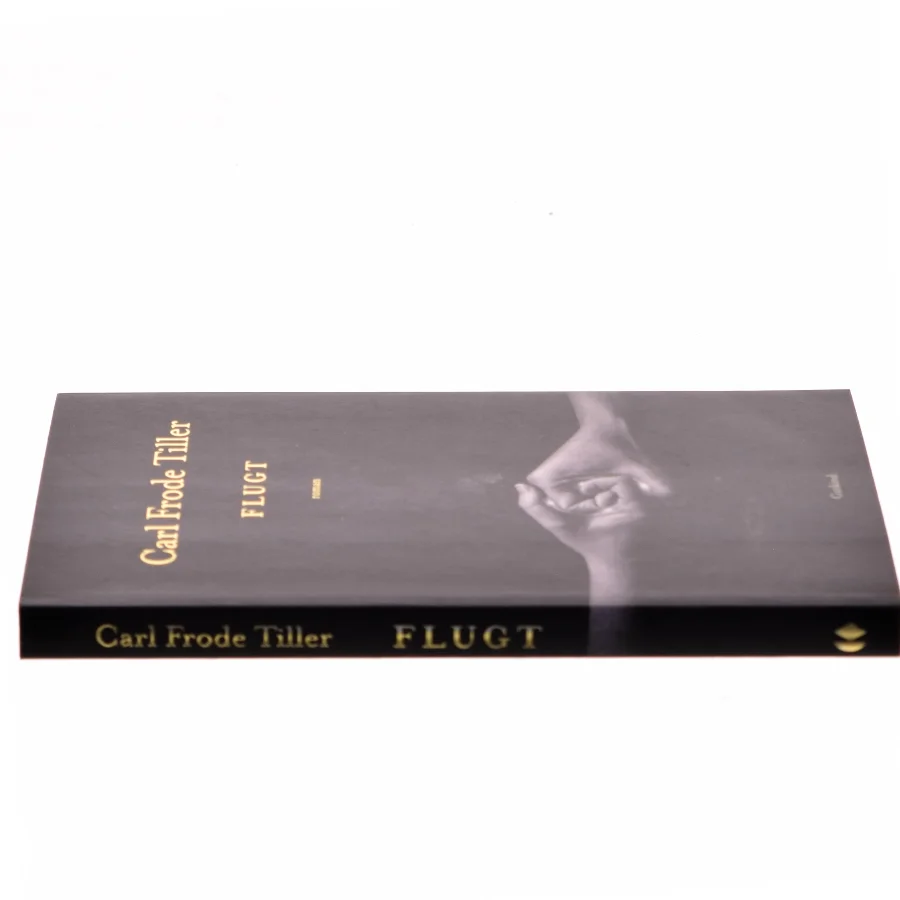 Flugt : roman af Carl Frode Tiller (Bog)