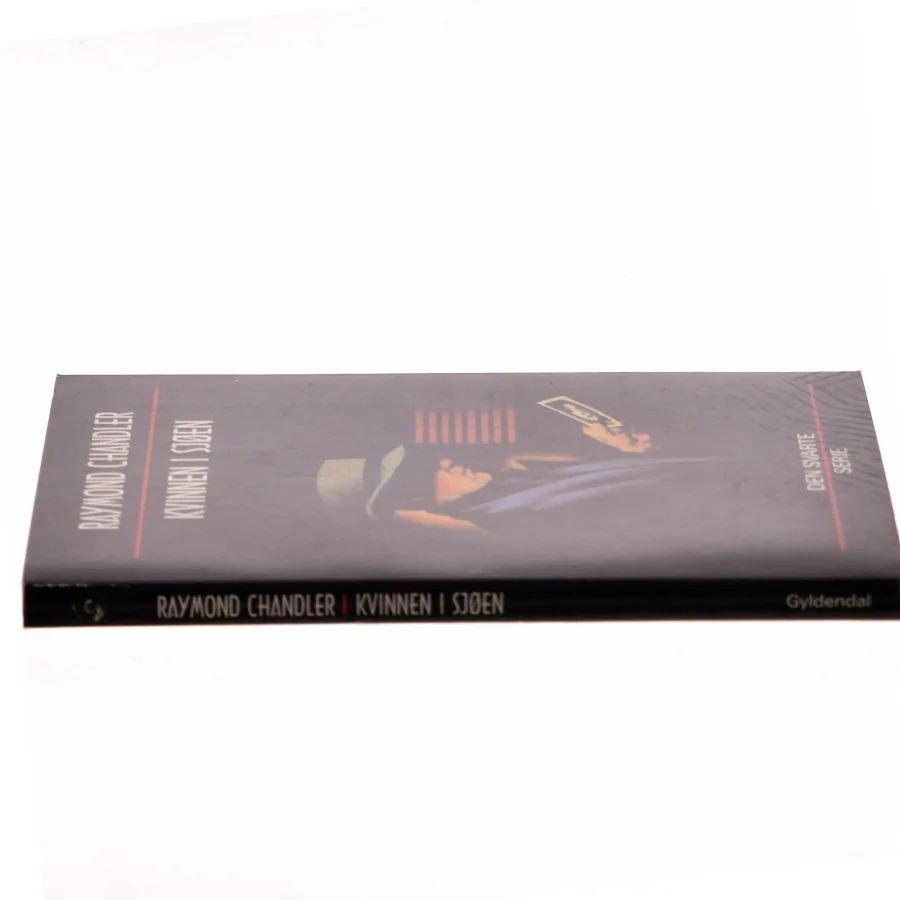 Kvinnen i sjøen af Raymond Chandler (Bog)