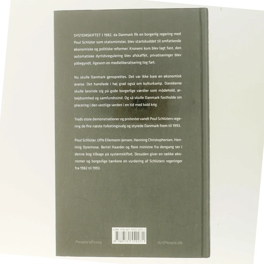 På ret kurs : et tilbageblik på systemskiftet i 1982 af Christopher Arzrouni (Bog)