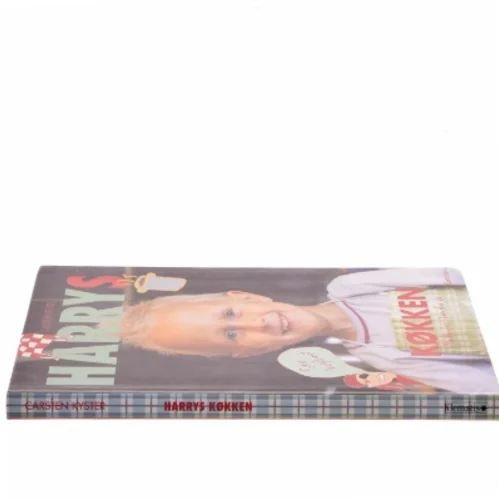 Harrys køkken : madlavning i børnehøjde af Carsten Kyster (Bog)