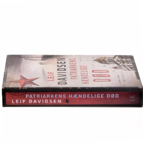 Patriarkens hændelige død : roman af Leif Davidsen (Bog)