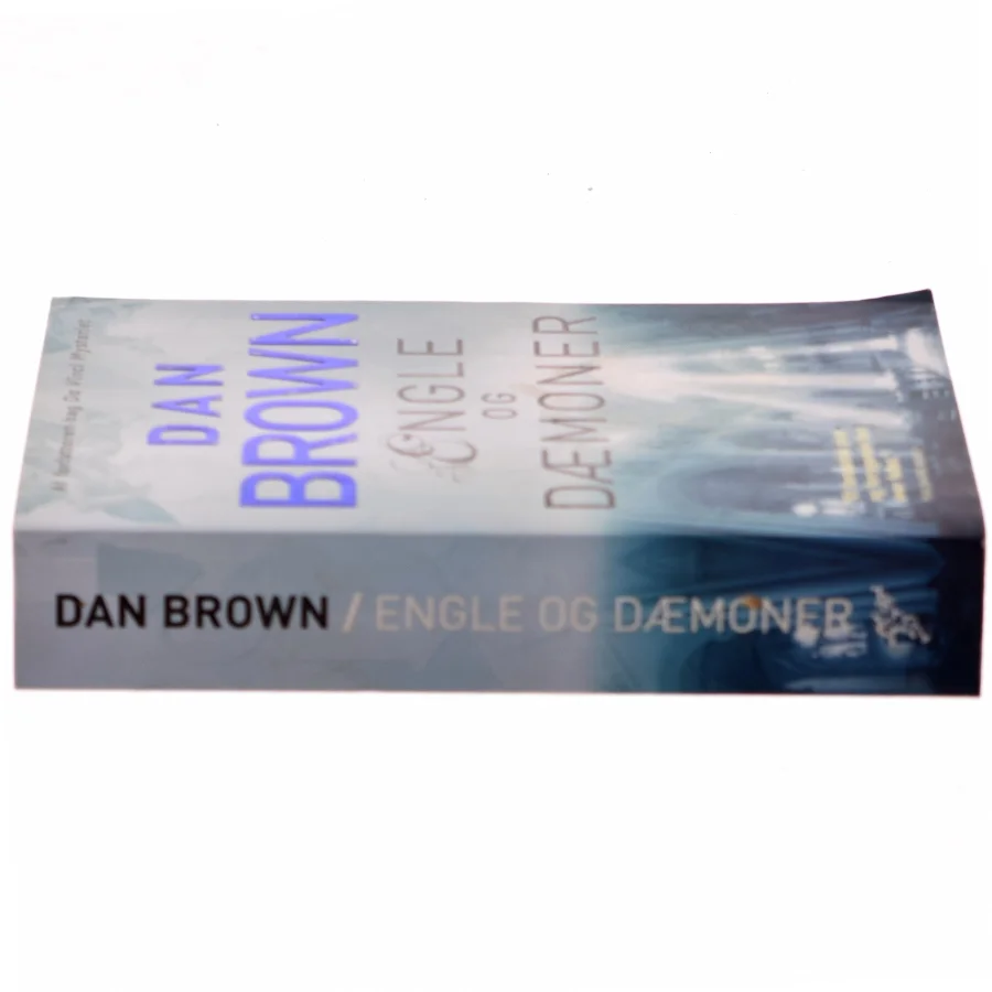 Engle & dæmoner af Dan Brown (Bog)
