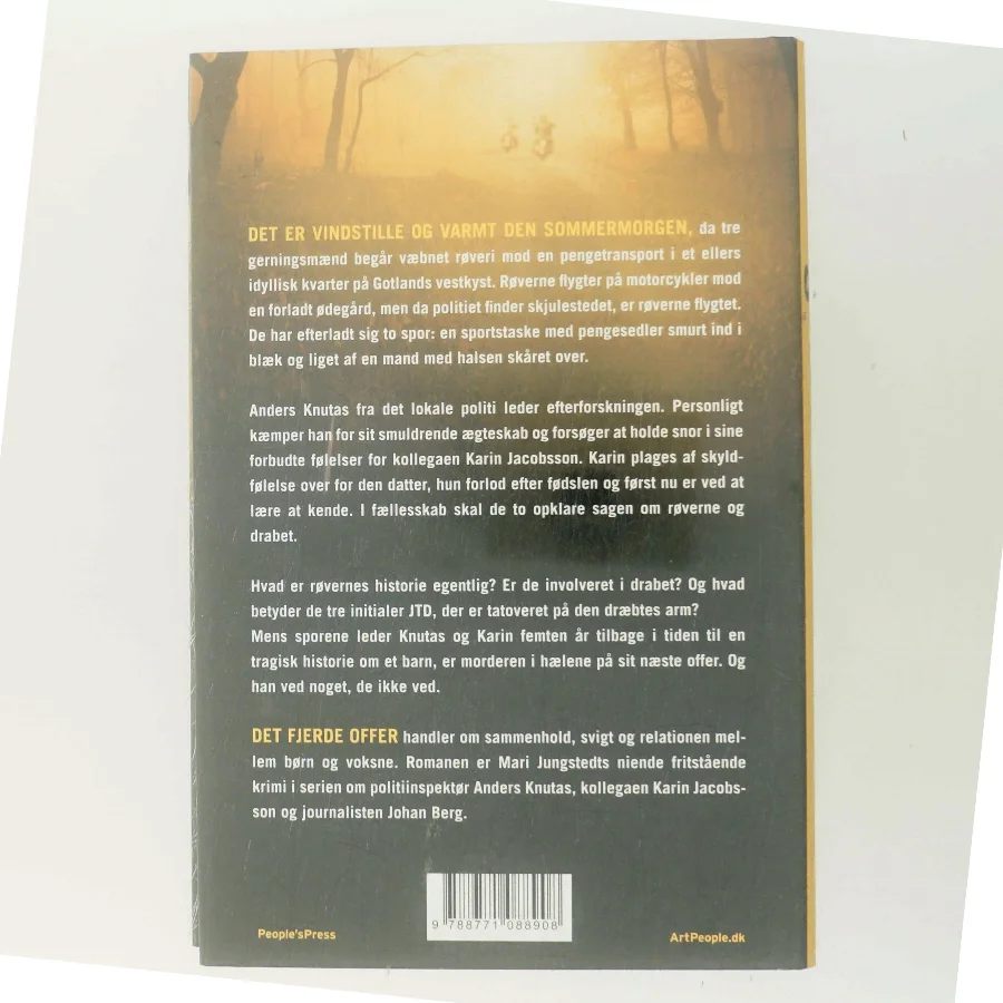 Det fjerde offer : kriminalroman af Mari Jungstedt (Bog)