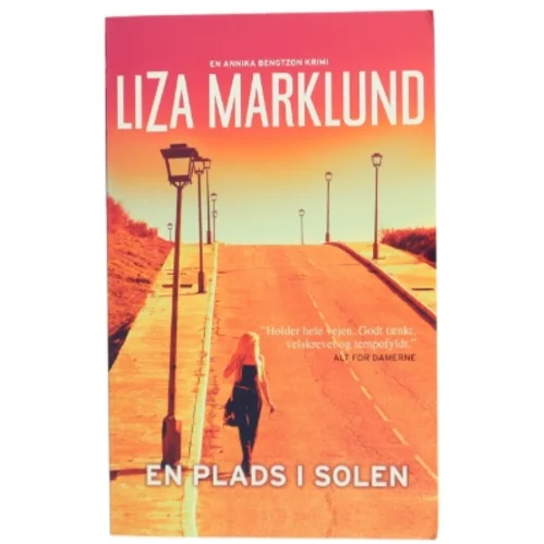 En plads i solen : krimi af Liza Marklund (Bog)