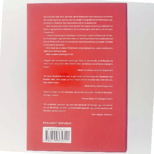 Verdens lykkeligste folk af Lena Sundström (Bog)