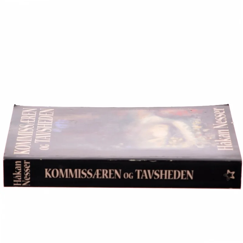 Kommissæren og tavsheden af Håkan Nesser (Bog)