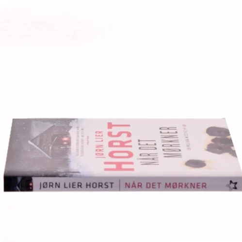 Når det mørkner af Jørn Lier Horst (Bog)