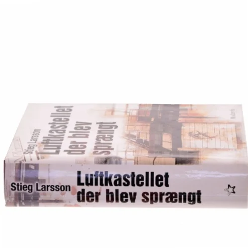 Luftkastellet der blev sprængt af Stieg Larsson (Bog) fra Modtryk