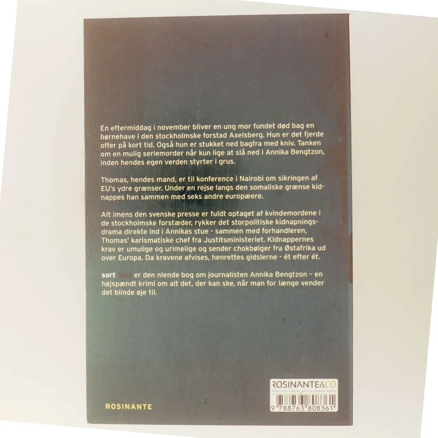 Sort hvid af Liza Marklund (Bog)