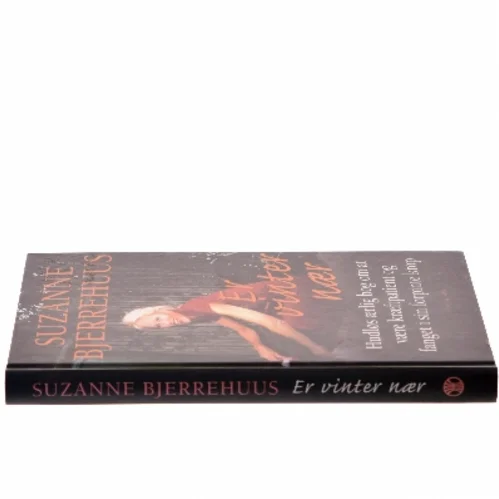 Er vinter nær - af Suzanne Bjerrehuus (Bog)