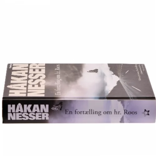 En fortælling om hr. Roos af Håkan Nesser (Bog)