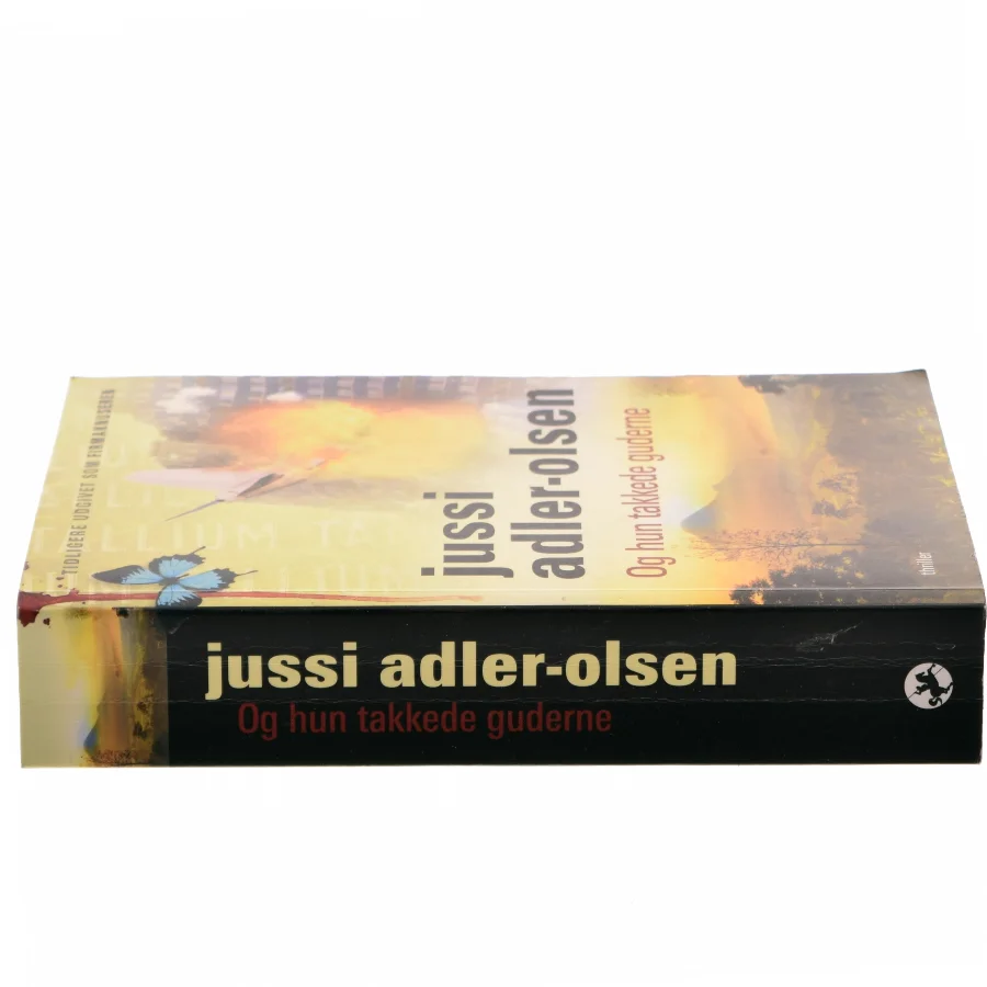 Og hun takkede guderne af Jussi Adler-Olsen (Bog)