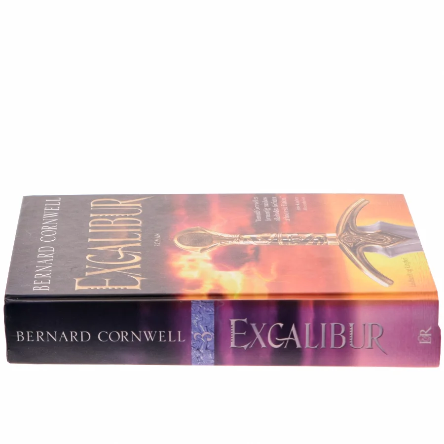 Excalibur : en roman om Arthur af Bernard Cornwell (Bog)
