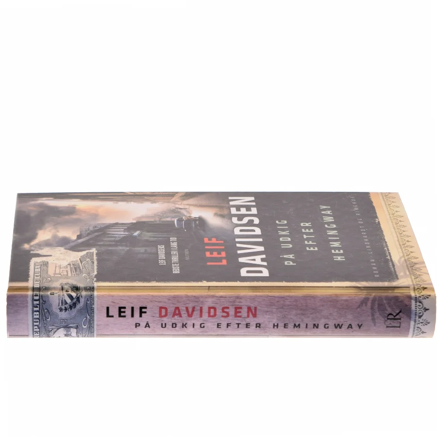 På Udkig Efter Hemingway af Leif Davidsen (Bog)