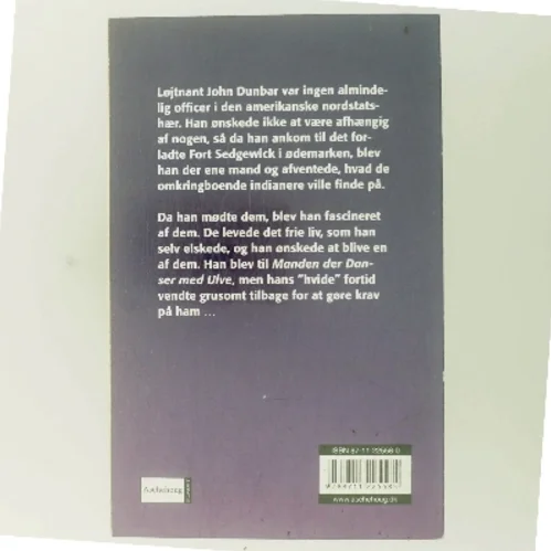 Danser med Ulve af Michael Blake (f. 1943) (Bog)