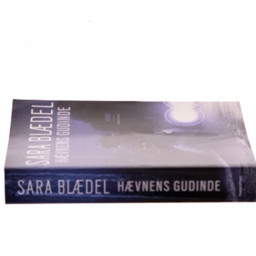 Hævnens gudinde af Sara Blædel (Bog)