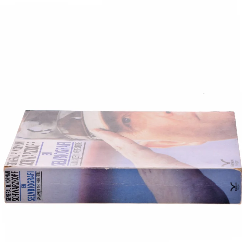 En selvbiografi af General H. Norman Schwarzkopf i samarbejde med Peter Petre (Bog) fra Børsen Bøger