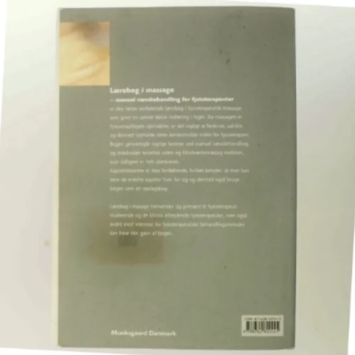 Lærebog i massage : manuel vævsbehandling for fysioterapeuter (Bog)