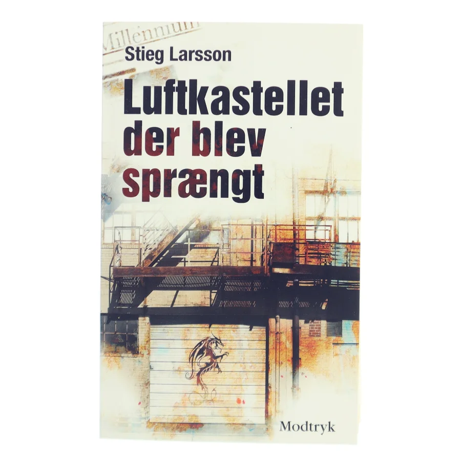 Luftkastellet Der Blev Spraengt (af Stieg Larsson) [Imported] [Paperback] (Danish) (Millennium, 3. Bind) af Stieg Larsson (Bog)