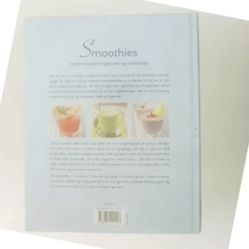Smoothies : hjemmelavede frugtpuréer og saftshakes (Bog)