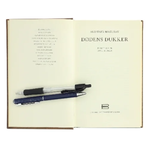 Dødens Dukker af Alistair MacLean (Bog)