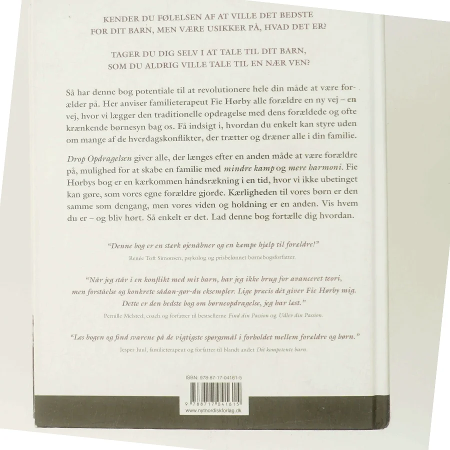 Drop opdragelsen! af Fie Hørby (Bog)