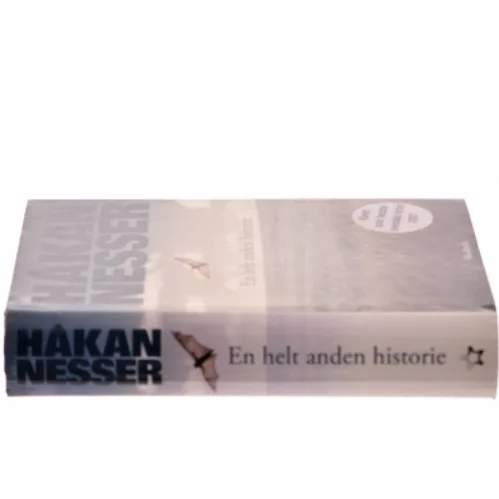 En helt anden historie af Håkan Nesser (Bog)