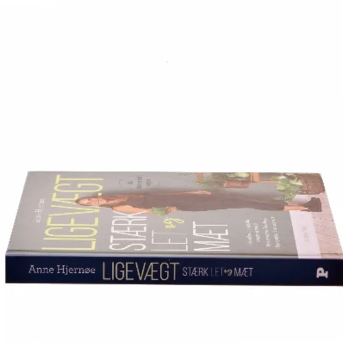 Ligevægt - stærk, let og mæt af Anne Hjernøe (Bog)