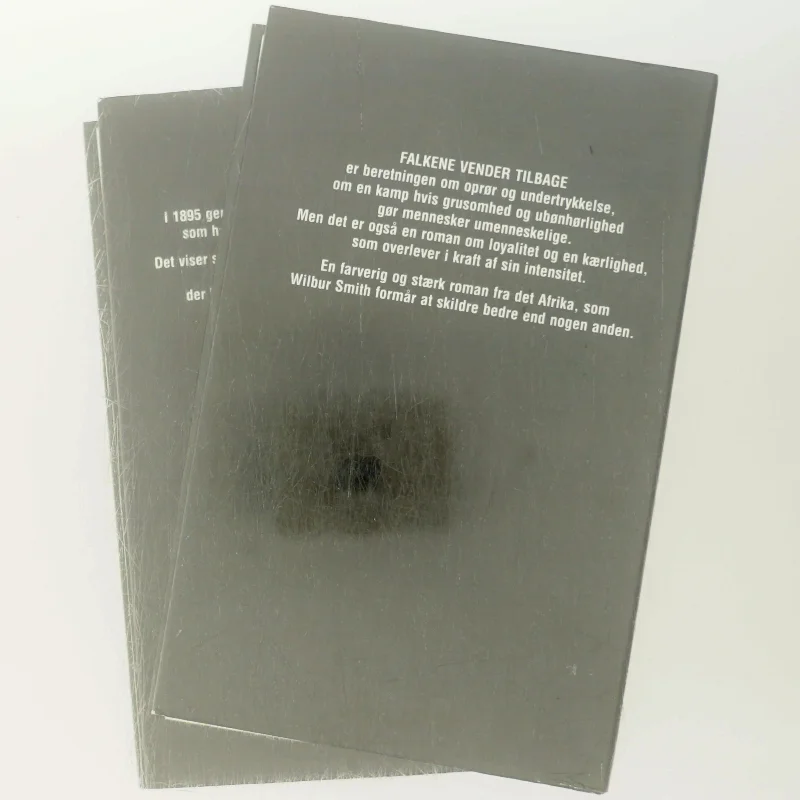 Falkene vender tilbage af Wilbur Smith (Bog)