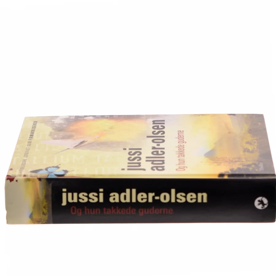 Og hun takkede guderne af Jussi Adler-Olsen (Bog)