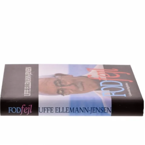 Fodfejl : da Danmark svigtede under Den Kolde Krig af Uffe Ellemann-Jensen (Bog)