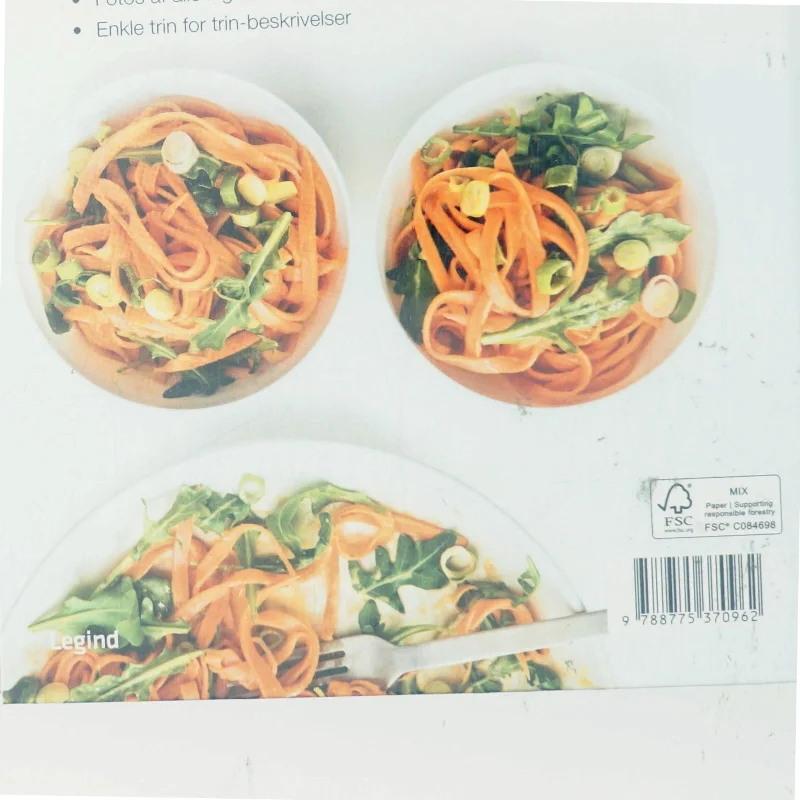 Supernemme grøntsager : supper, bagte grøntsager, gratiner, wokretter, pastaretter og salater af Orathay Souksisavanh (Bog)