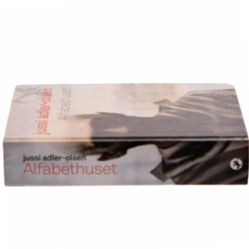 Alfabethuset af Jussi Adler-Olsen (Bog)