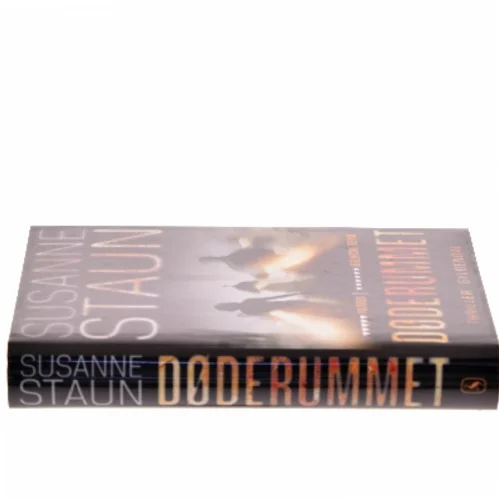 Døderummet : thriller af Susanne Staun (Bog)