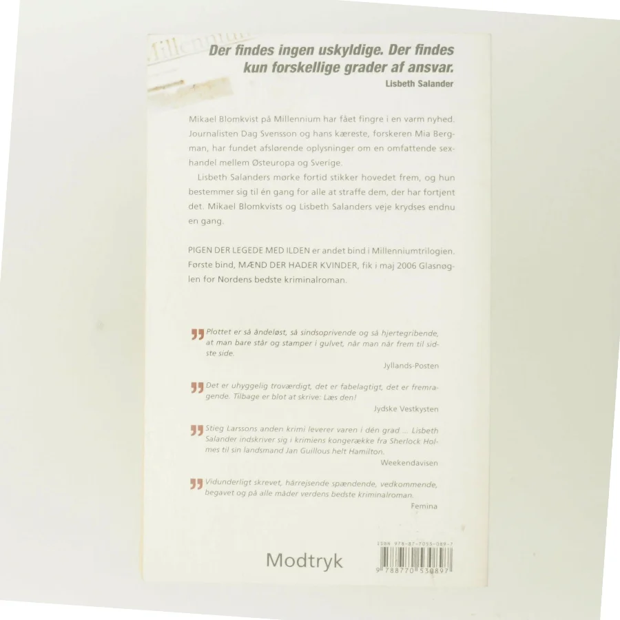 Pigen Der Legede Med Ilden (Millennium, 2. Bind) af Stieg Larsson (Bog)