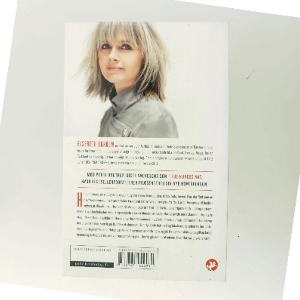 Tre Hundes Nat af Elsebeth Egholm (Bog)