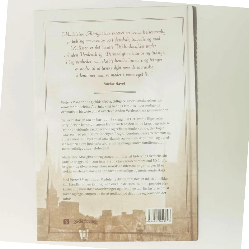 Vinter i Prag af Madeleine Albright (Bog)