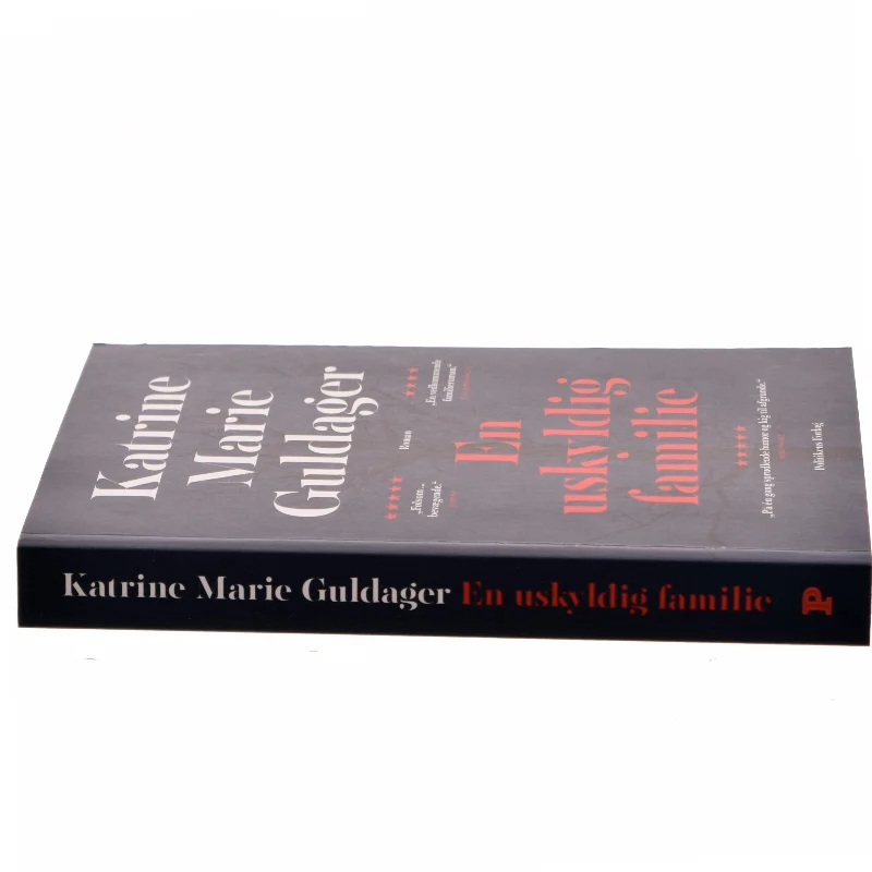 En uskyldig familie af Katrine Marie Guldager (Bog)