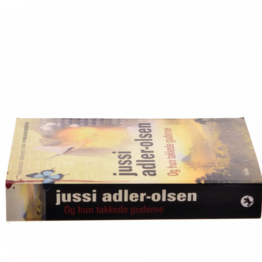 Og hun takkede guderne af Jussi Adler-Olsen (Bog)