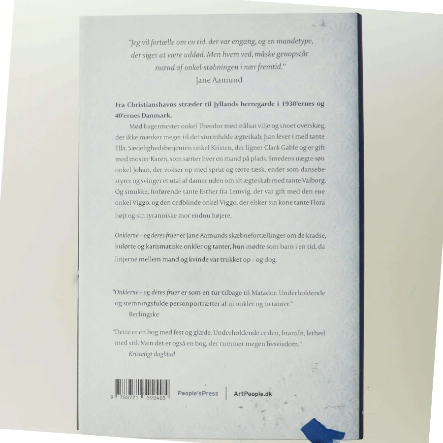 Onklerne og deres fruer af Jane Aamund (Bog)