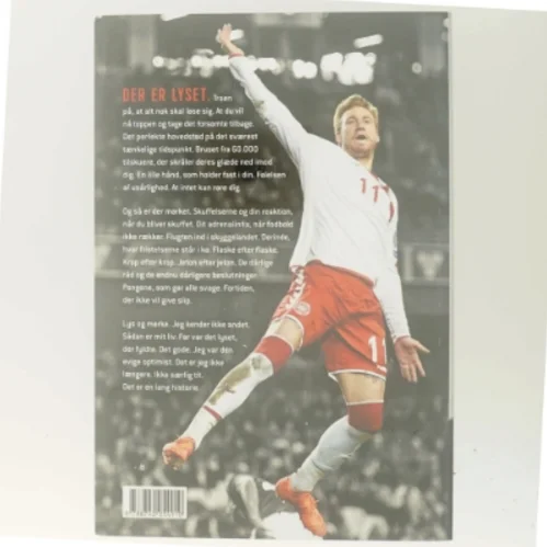 Nicklas Bendtner - begge sider af Rune Skyum-Nielsen (Bog)