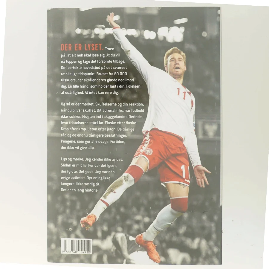 Nicklas Bendtner - begge sider af Rune Skyum-Nielsen (Bog)