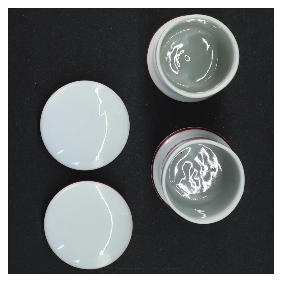 Hvide porcelænkrukker til krydderier fra Bing & Grøndahl (str. 11 x Ø5 cm)