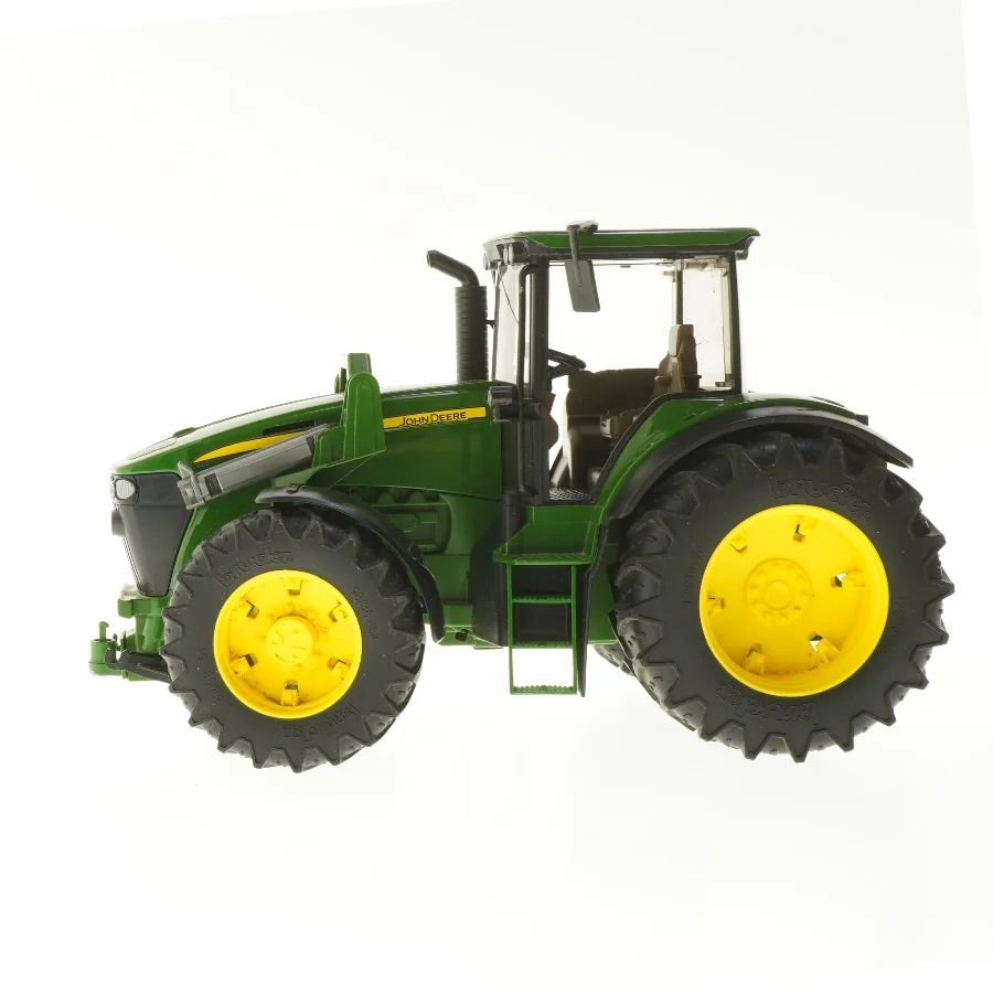 John Deere legetøjstraktor fra John Deere (str. 20x17,5x33 cm)