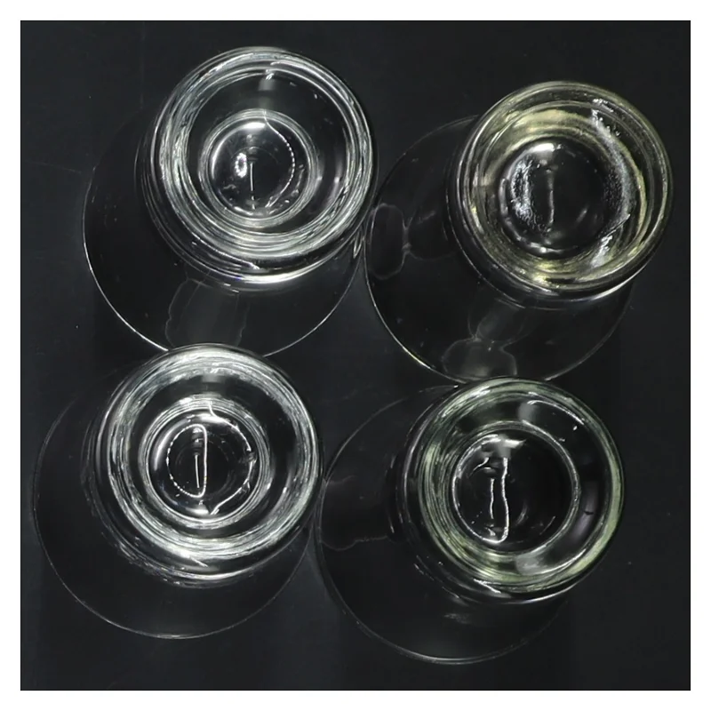 Sæt med fire shotglas (str. 7 cm, 4 styk cm)